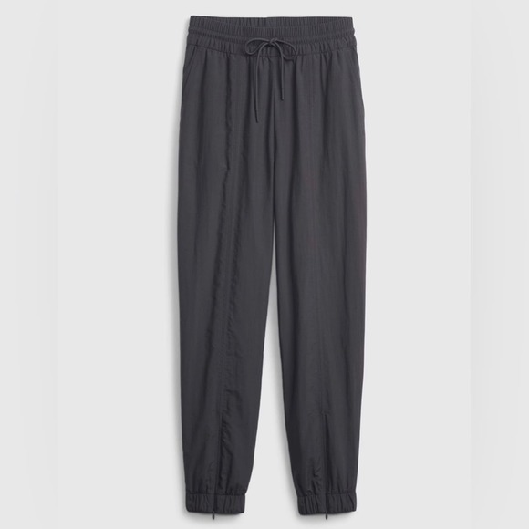 NWT - Gray Gap Fit Joggers. Size Large. MRSP $69.95. Workout, gym, lounging - Picture 1 of 7